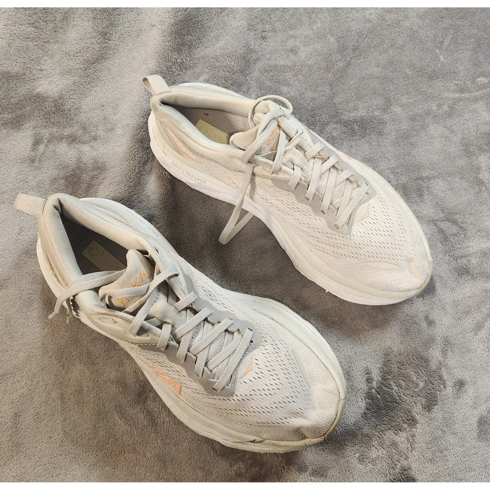 Hoka One‎ One Shoes Womens 9.5 Gray Pink Bondi 8 Sneakers Athleisure